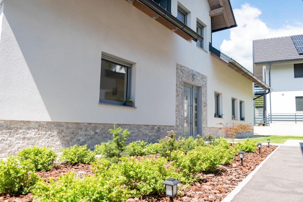 Prima Countryside Apartments Zirovnica Екстериор снимка