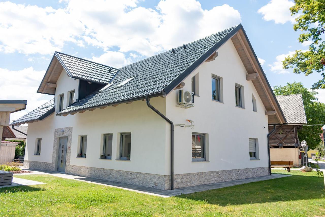 Prima Countryside Apartments Zirovnica Екстериор снимка