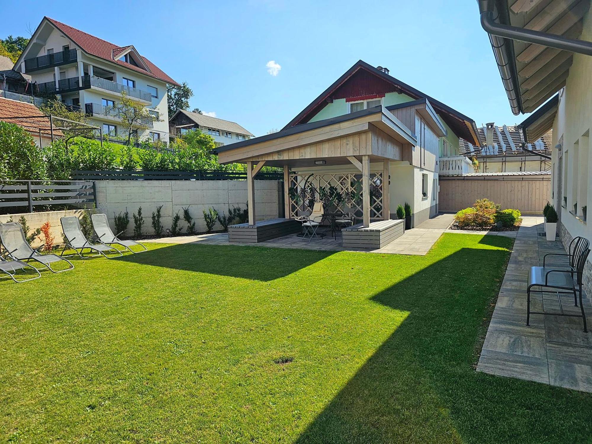 Prima Countryside Apartments Zirovnica Екстериор снимка